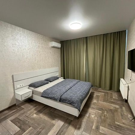 Новобудова, Vip Апартаменти, Залізничний Вокзал. Тц Україна Kyiv Exterior photo